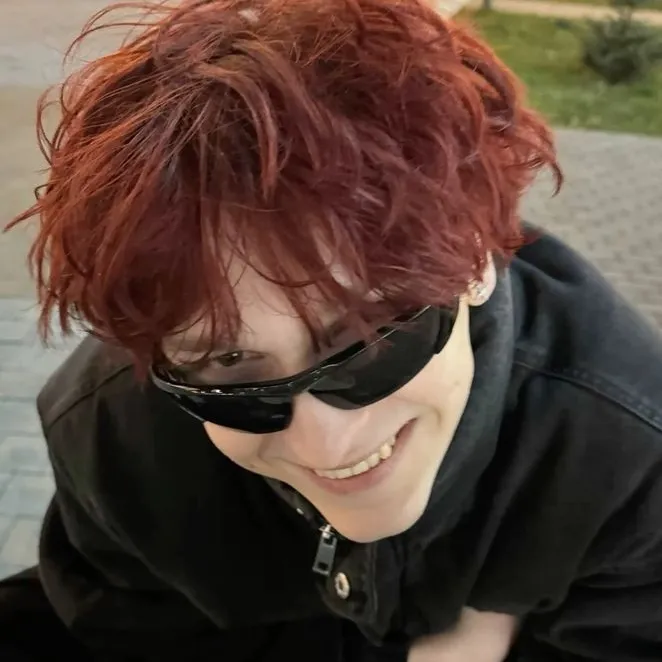 Ilya Novki: Secure AI chatbot avatar with encrypted 1v1 chat capabilities	