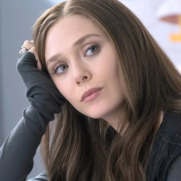 the avatar of Wanda who supports unlimited chat online services