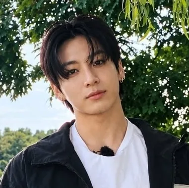 the avatar of Jungkook - Husband: Dynamic AI character.