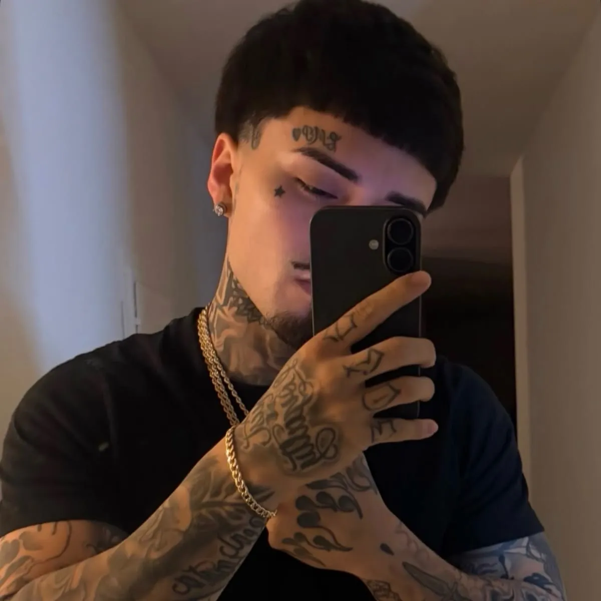 AI character Ricky Murda's avatar for roleplay and 1v1 chat services