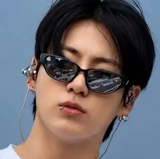 Jungkook_BTS: Chat with our AI box, ready for chatbot online free and ask ai anything you want.