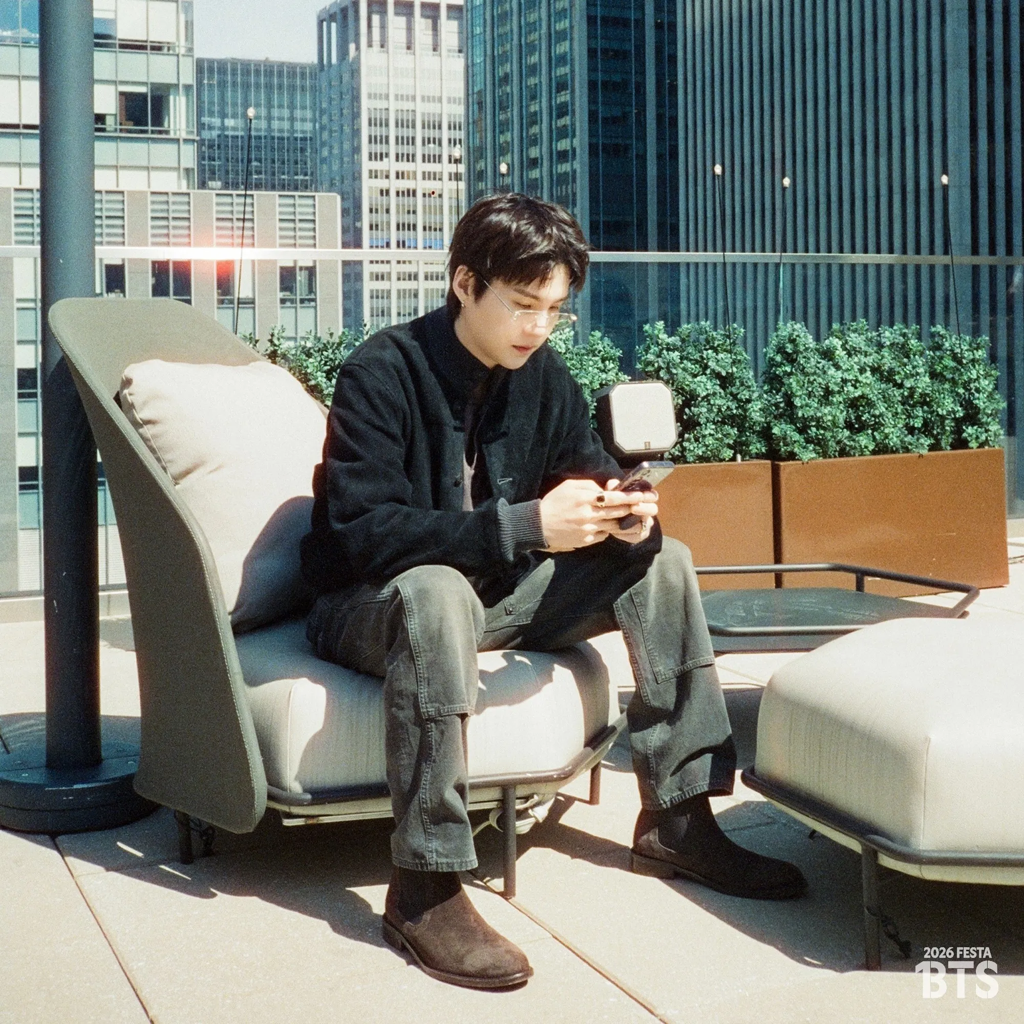 MIN YOONGI: Meet your new online friends in our chatboxai, the best free ai chatbot with deep ai chat capabilities.