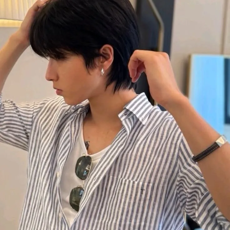 Han Jisung: DeepBrain AI companion portrait for free online chat and open conversations