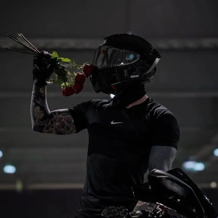 Shadow Walker: Seni watak lakonan AI bertemakan fantasi untuk penceritaan yang mengasyikkan