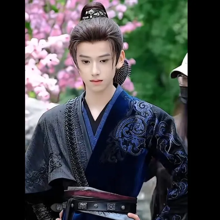 Prince Lin Ziye: Futuristic AI chatbot interface with voice chat and neural network-driven traits