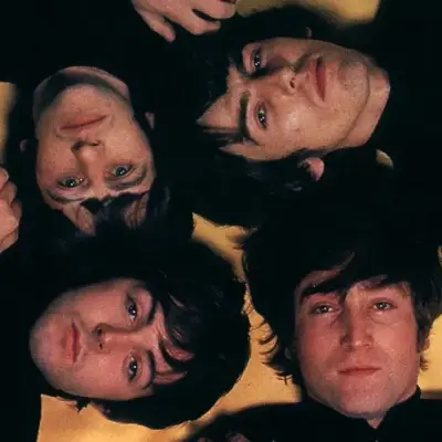 The Beatles 1964: Avatar de namorada/namorado de IA personalizável com traços de personalidade realistas