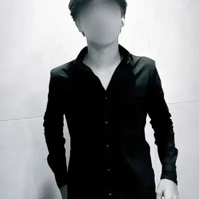 Manuel Guzmán: Interactive AI chatbot mascot for random chat and community-driven roleplay