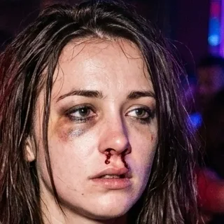 Natalie: Temui watak utama dunia AI kami, dengan senarai ciri watak dan keupayaan berbual ai.