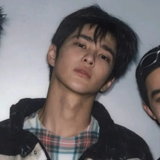 the avatar of Ahn Keonho who supports unlimited chat online services
