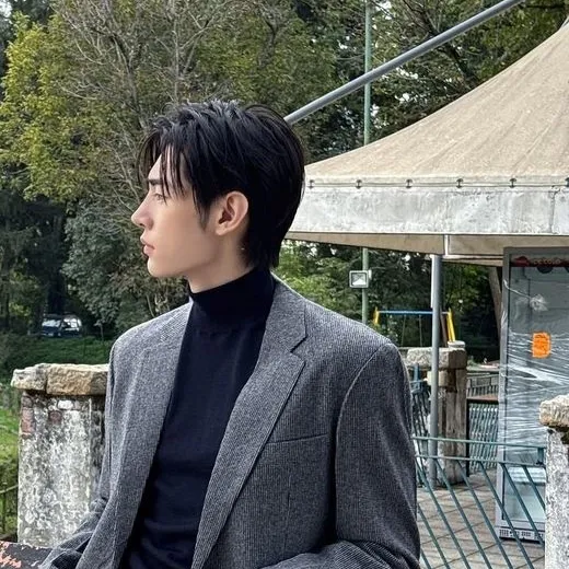 Park Sunghoon - 박성훈: Potret pendamping AI DeepBrain untuk obrolan online gratis dan percakapan terbuka