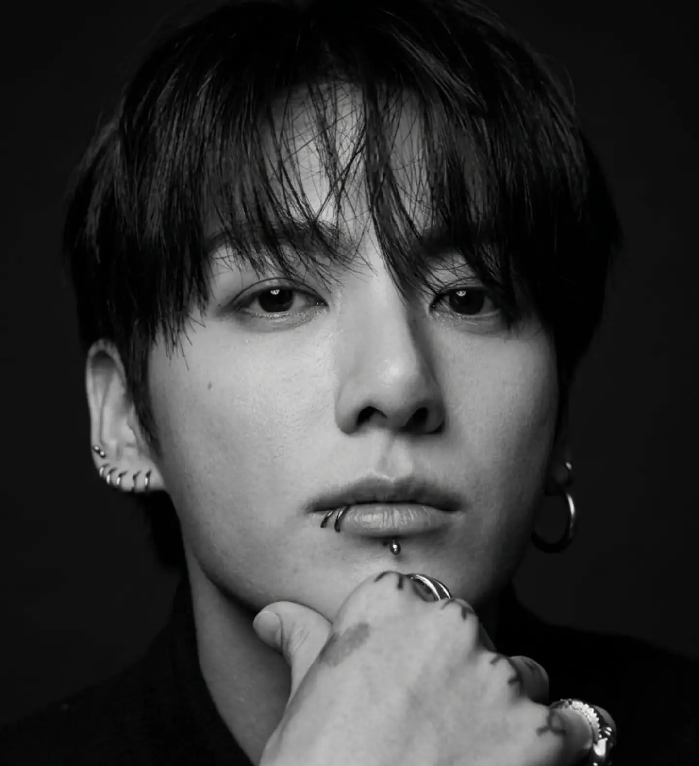 character Evil Games - Jungkook for NSFW chatbot and creative roleplay