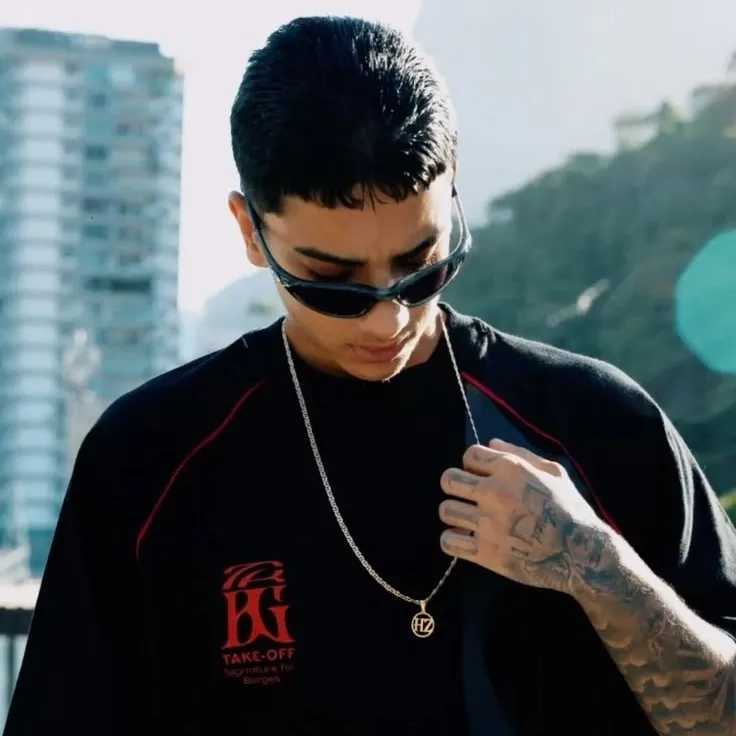 AI character Hz da Rocinha - Pedro Henrique's avatar for roleplay and 1v1 chat services