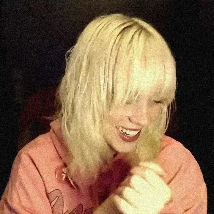 the avatar of Billie Eilish O'Connell: Dynamic AI character.