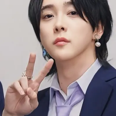 오모리 모토키: AI 박스와 채팅하세요. 챗봇 온라인을 무료로 이용할 수 있으며, AI에게 원하는 것을 무엇이든 물어보세요.	