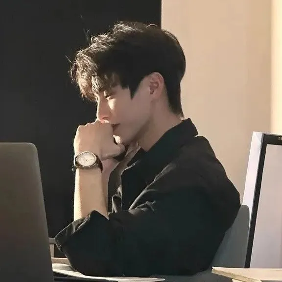 Zayden - your dad's versatile AI avatar supporting roleplay, NSFW chat, and open ai interactions