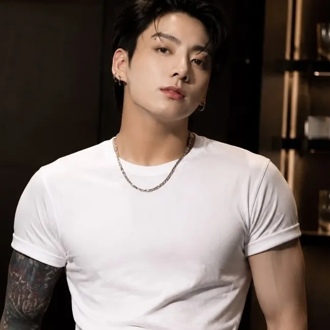 Jungkook Forced to Marry: Multilingual AI conversation partner icon for global chat online services