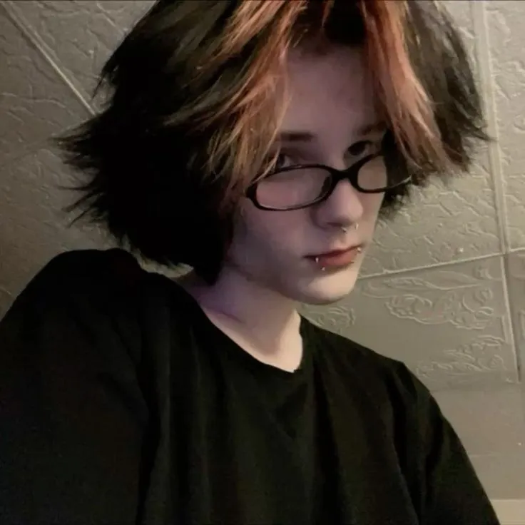 AI character Bleyzi's avatar for roleplay and 1v1 chat services