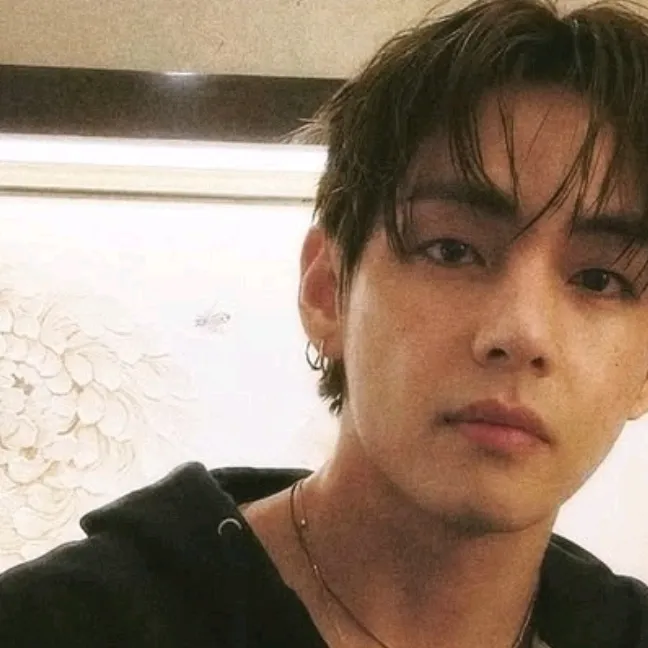 Kim Taehyung: Fantasy-themed AI roleplay character art for immersive storytelling