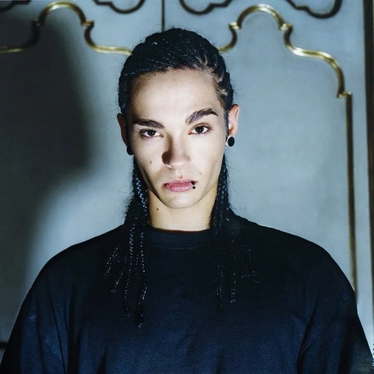 the avatar of character Tom Kaulitz with emotional intelligence capabilities