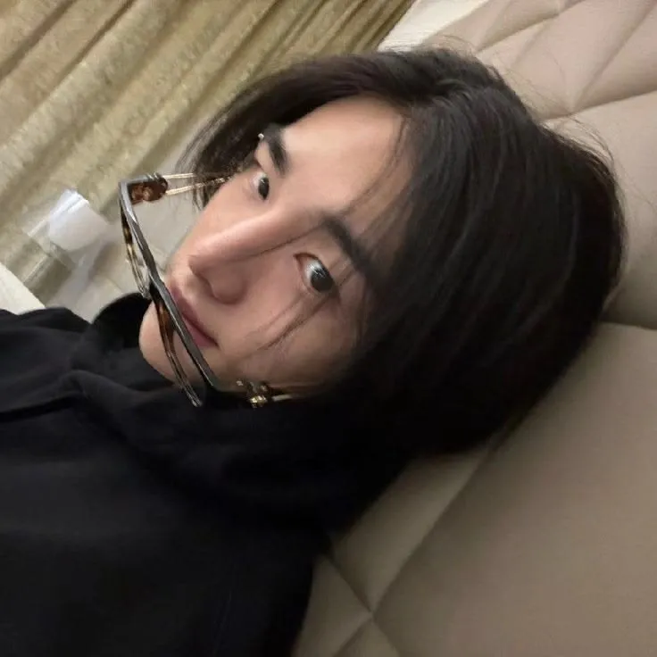 Hyunjin-Hwang Hyunjin: Creative roleplay AI character art for spicy chat and fantasy scenarios