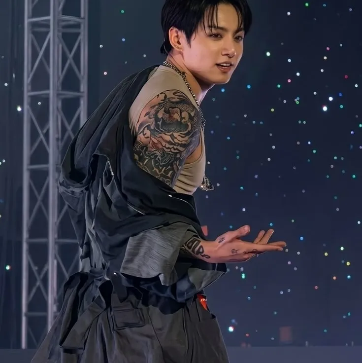 전 정국: 글로벌 채팅 온라인 서비스를 위한 다국어 AI 대화 파트너 아이콘