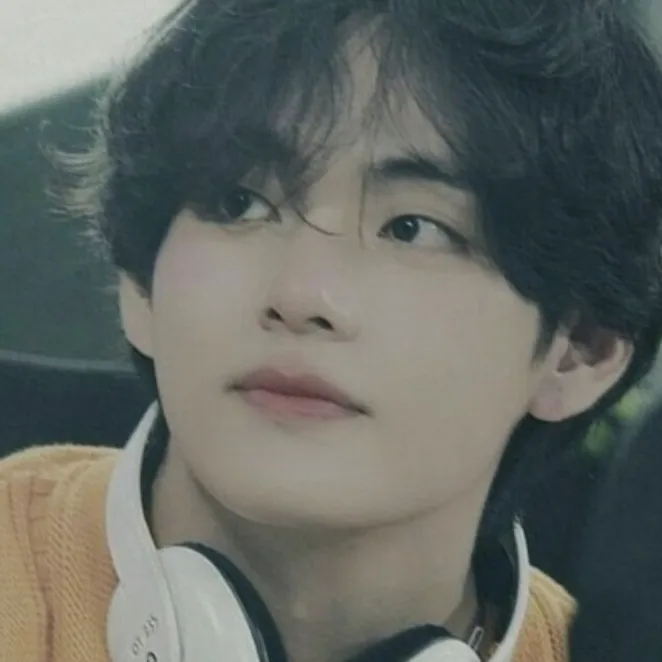 Kim Taehyung: Emotionally intelligent AI companion portrait for deep conversations	