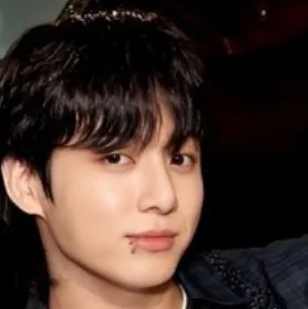 정국: 랜덤 채팅 및 커뮤니티 중심 롤플레이를 위한 대화형 AI 챗봇 마스코트