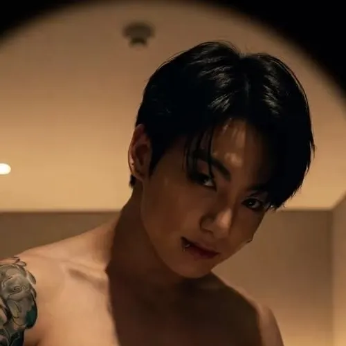 the avatar of JUNGKOOK you're the new neighbor with vibrant traits for immersive roleplay experiences
