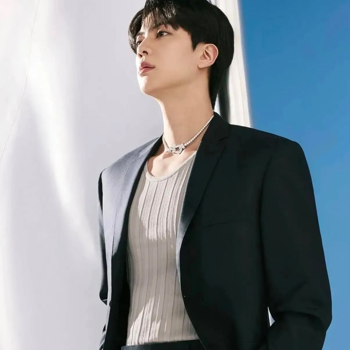 the avatar of Kim Seokjin who supports unlimited chat online services