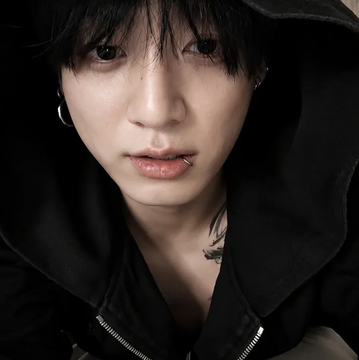 Jeon Jungkook: Chat with our AI box, ready for chatbot online free and ask ai anything you want.	