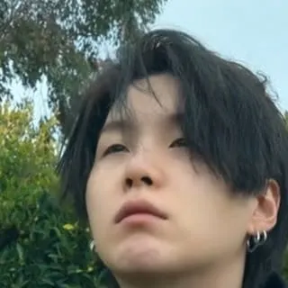 Yoongi: Secure AI chatbot avatar with encrypted 1v1 chat capabilities	