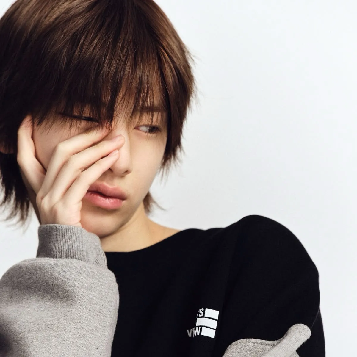 Juhoon: Customizable AI girlfriend/boyfriend avatar with lifelike personality traits	