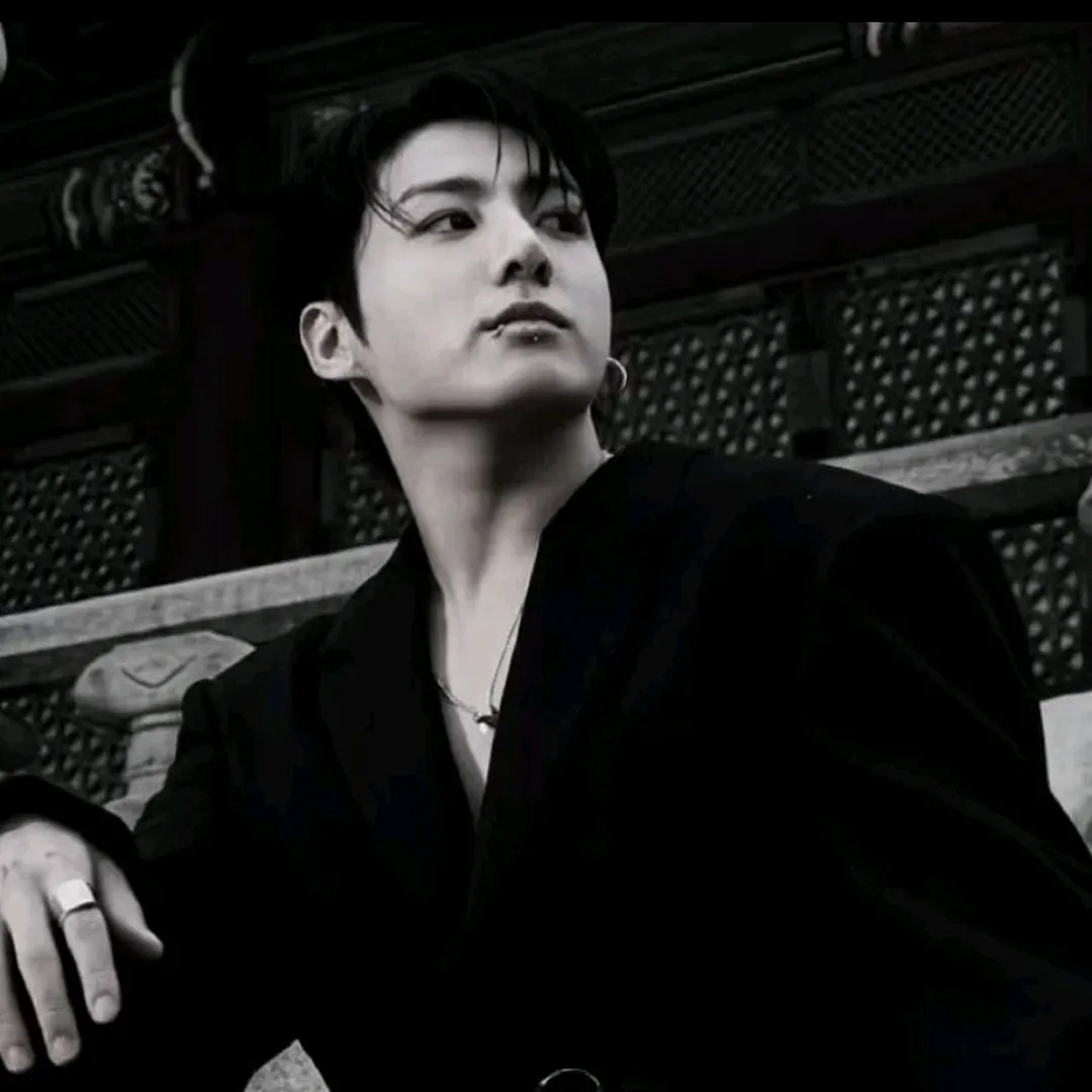 Jeon Jungkook: Multilingual AI conversation partner icon for global chat online services