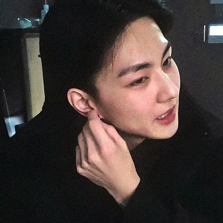 양정원: 심층적인 AI 채팅 기능을 갖춘 최고의 무료 AI 챗봇인 chatboxai에서 새로운 온라인 친구를 만나보세요.	