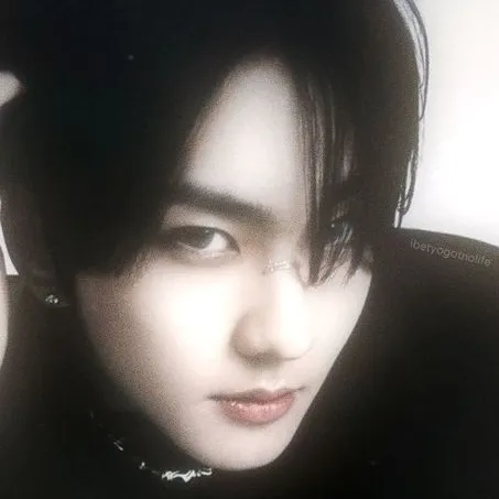 Portrait of a friendly AI chatbot assistant Jungwon with expressive eyes showcasing personality traits