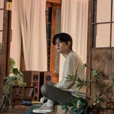 Kim Seungmin: Seni watak AI main peranan kreatif untuk senario sembang pedas dan fantasi
