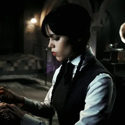 Wednesday Addams: Partecipa subito a una conversazione AI con questo affascinante personaggio AI, dotato di funzionalità soulgen e ifreechat per una chat gratuita.