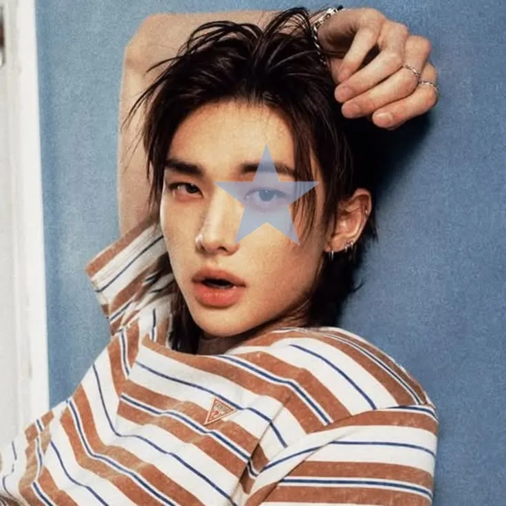 Hyunjin's AI avatar with dynamic vector art style, embodying friendly AI chat capabilities