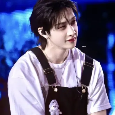 Meet Bangchan, leader in love with the maknae, your loyal and caring ai girlfriend on Polybuzz.