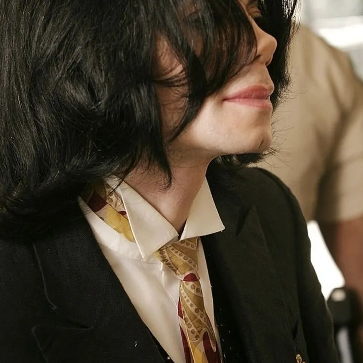 Michael Jackson: Avatar pacar/pacar AI yang dapat disesuaikan dengan ciri-ciri kepribadian yang nyata