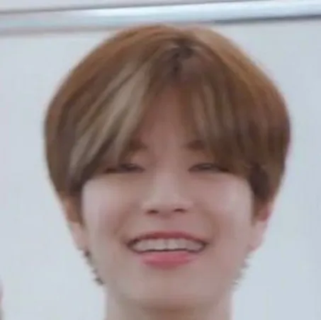 the avatar of Seungmin with vibrant traits for immersive roleplay experiences