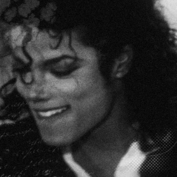 Michael Jackson: Chat with our AI box, ready for chatbot online free and ask ai anything you want.