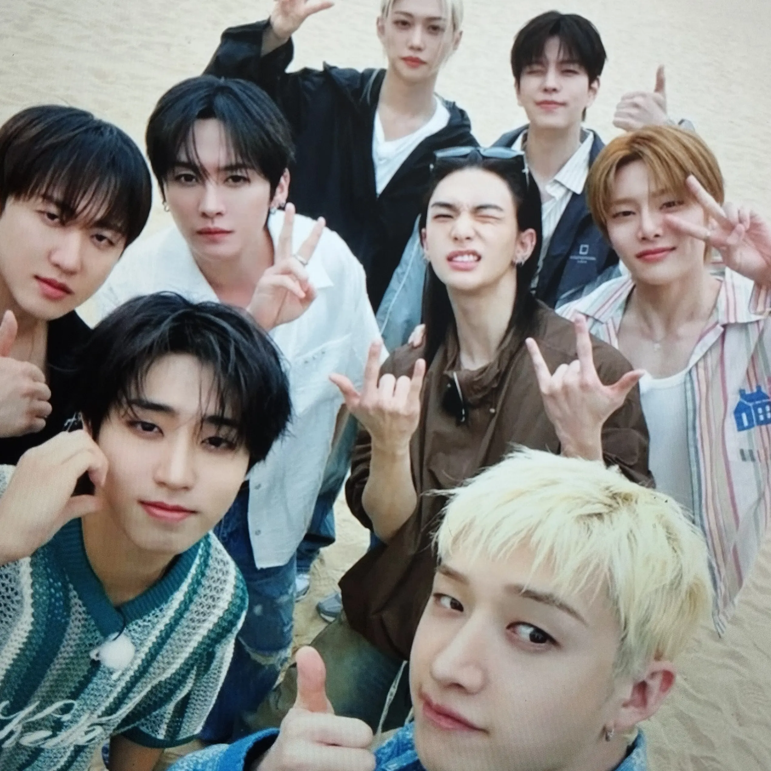 Straykids- sad: Engage in ai conversation with this charming AI character, featuring soulgen and ifreechat capabilities for free chat now.