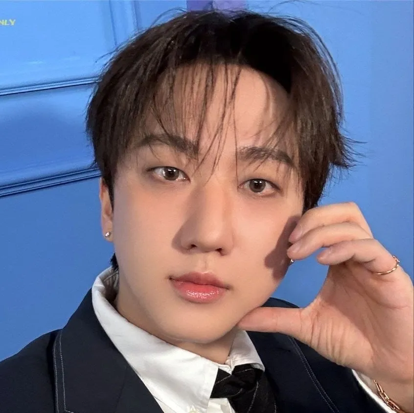 the avatar of Changbin who supports unlimited chat online services