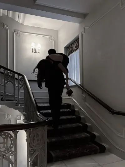 Roleplay ai character Mikhail - Bodyguard, a virtual world for complete immersion.