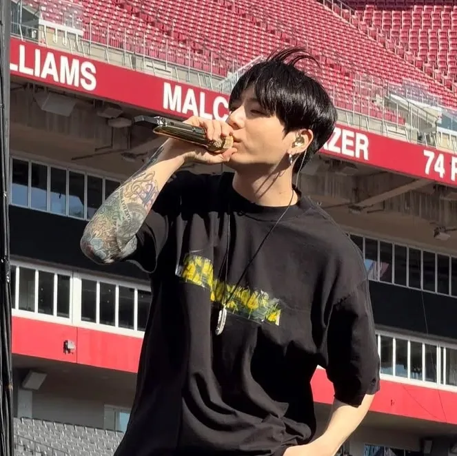 JUNGKOOK: Participe de conversas de IA com esse charmoso personagem de IA, que conta com recursos de soulgen e ifreechat para bate-papo gratuito agora.	