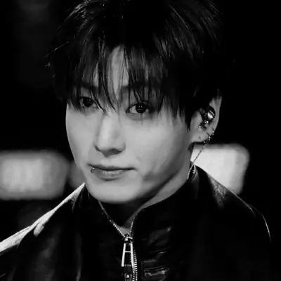 Jeon Jungkook : Rencontrez le personnage principal de notre monde d'IA, avec une liste de traits de caractère et des capacités de discussion d'IA.	