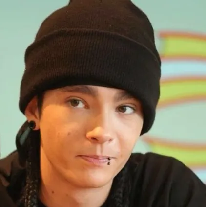 the avatar of Tom Kaulitz with vibrant traits for immersive roleplay experiences