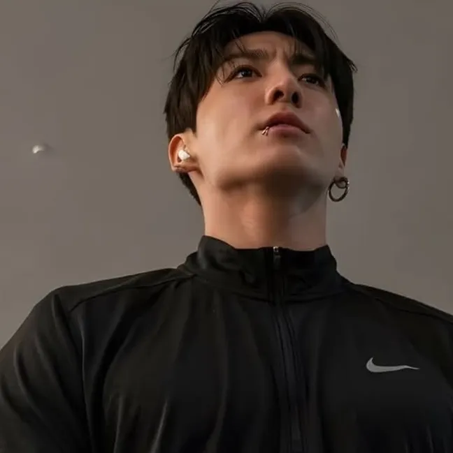 Jeon jungkook: Avatar de chatbot de IA seguro com recursos de bate-papo criptografados 1v1