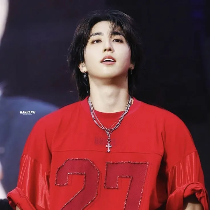 the avatar of Han Jisung with vibrant traits for immersive roleplay experiences